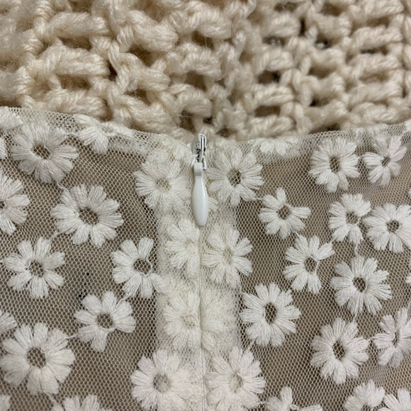 Floral Top - Picture 5 of 8